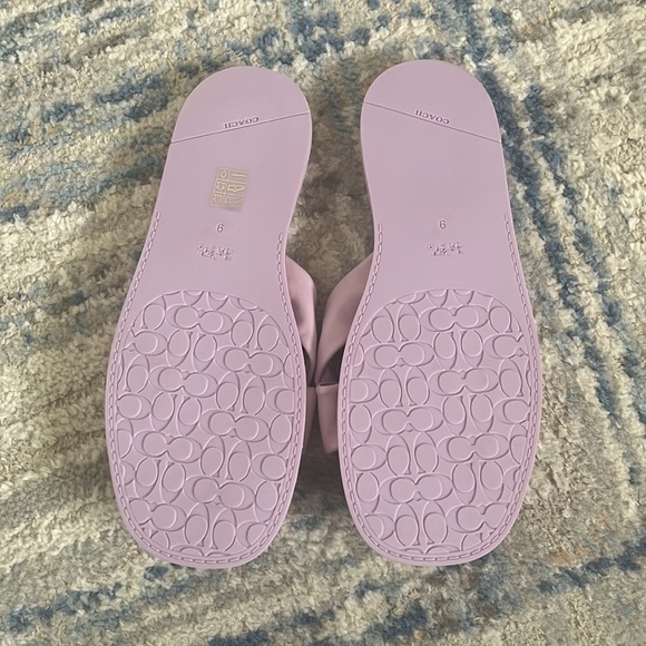 Coach Brooklyn Sandal. Lavender. NEW w/o tags. Size 9 - Picture 4 of 9